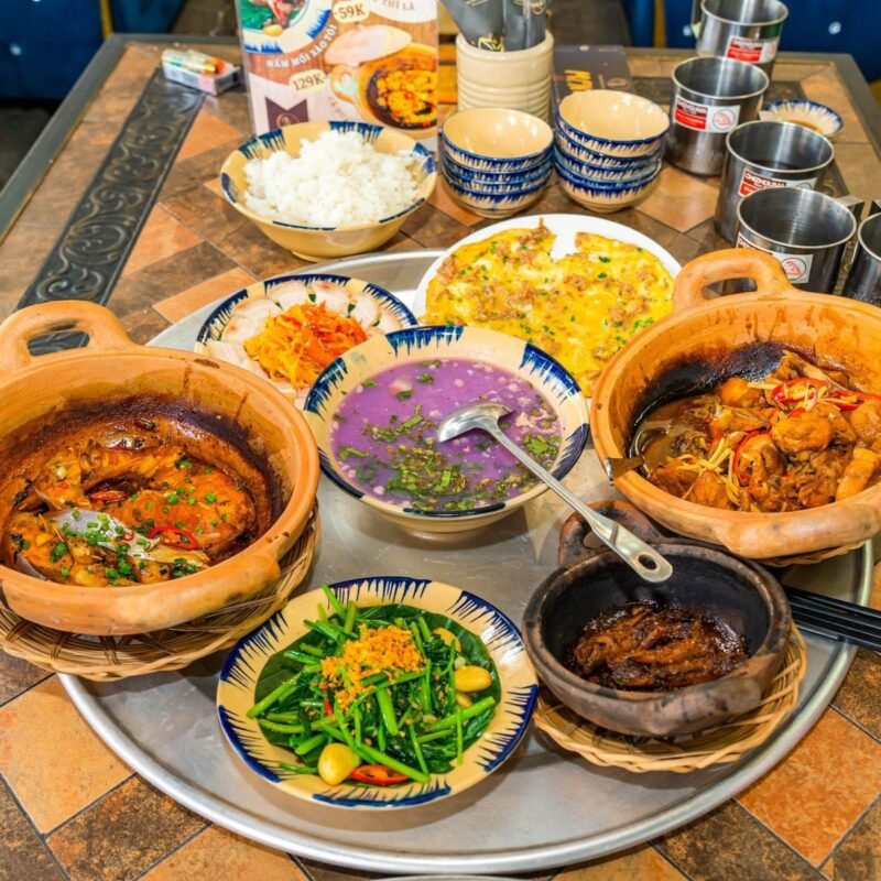 Nhà Hàng Cơm Niêu Thuận Long – 0923708555