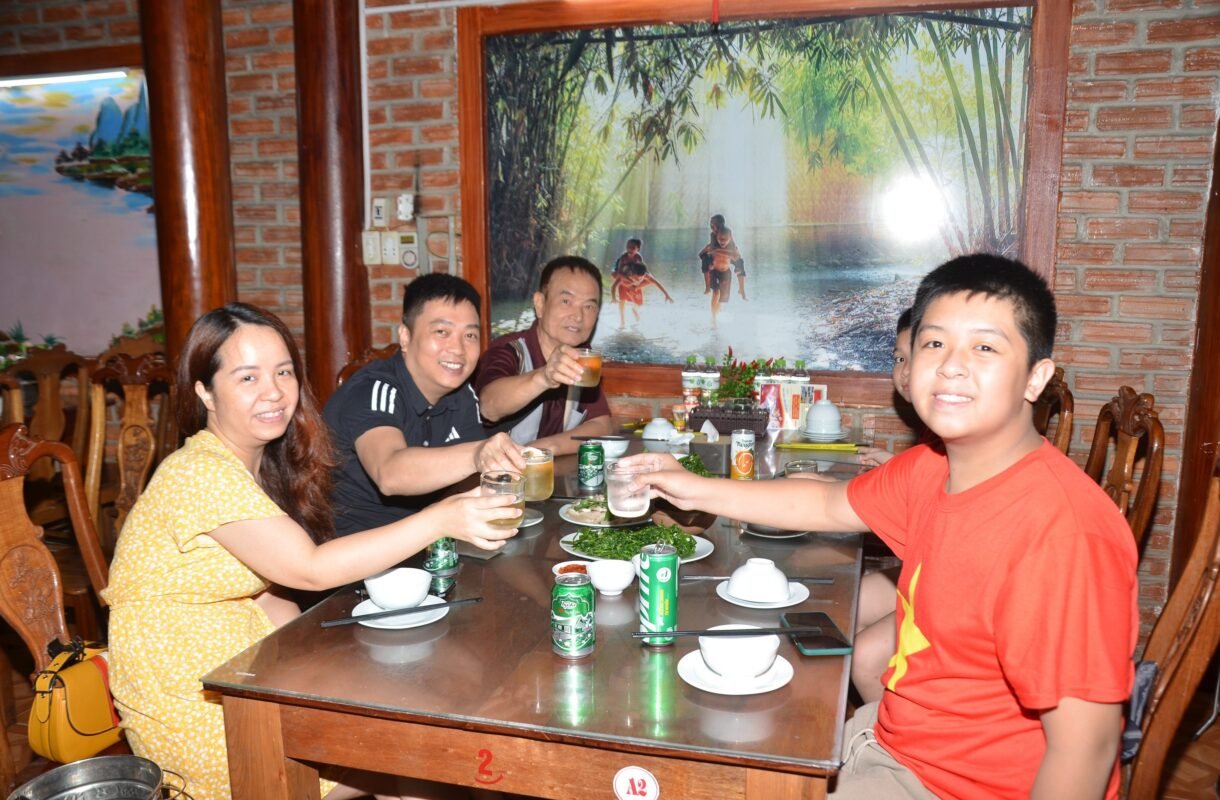 Nhà Hàng Cơm Niêu Thuận Long – 0923708555