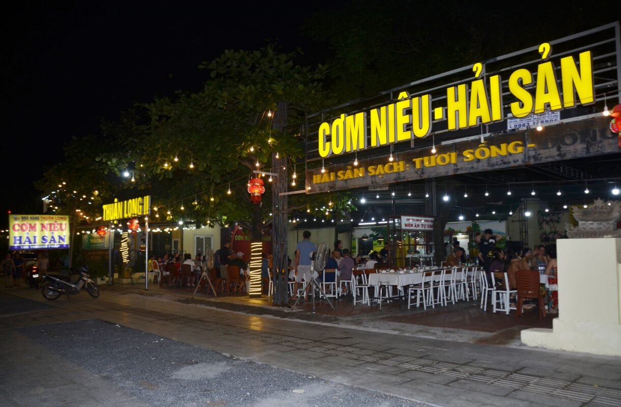 Nhà Hàng Cơm Niêu Thuận Long – 0923708555